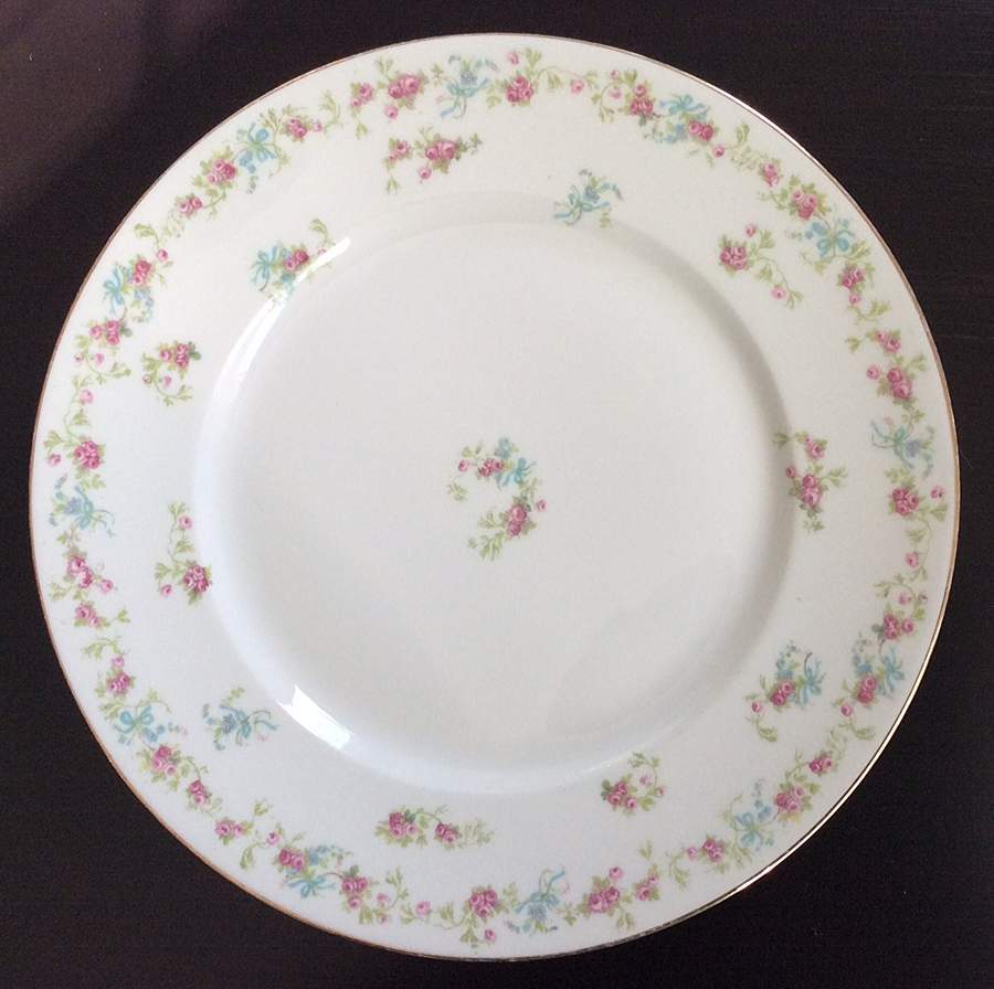 AHR1164 Dinner Plate by Charles Ahrenfeldt-1