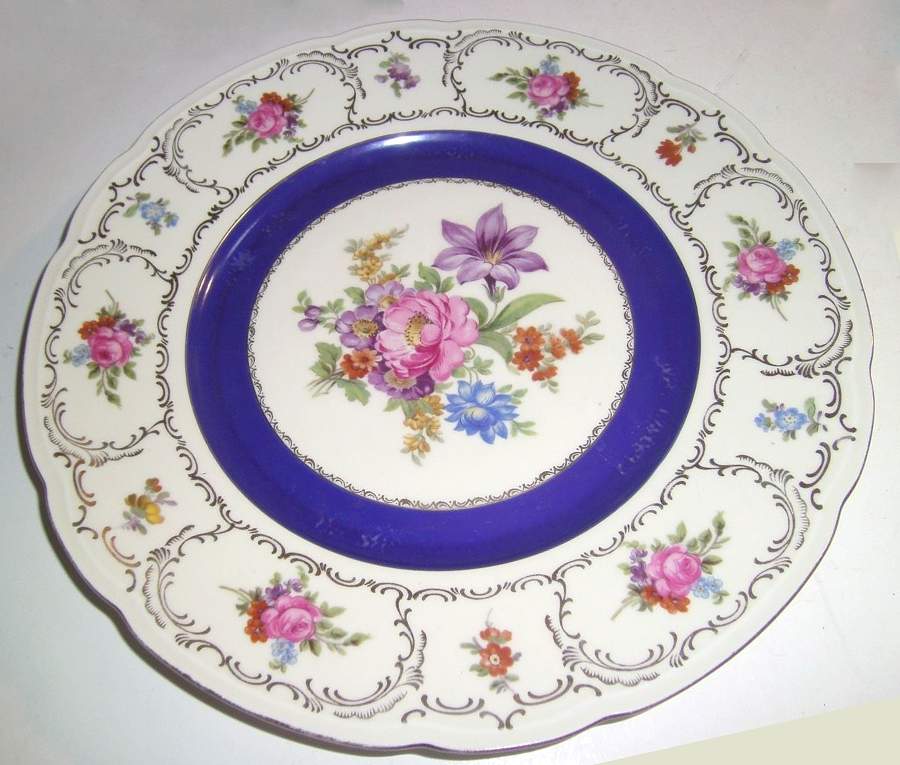 ALT902 Dinner Plate by Altrohlau-1