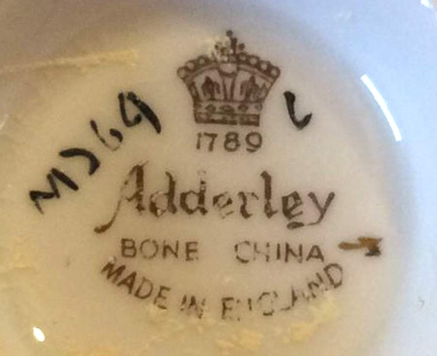 M264 Footed Cup by Adderley-1