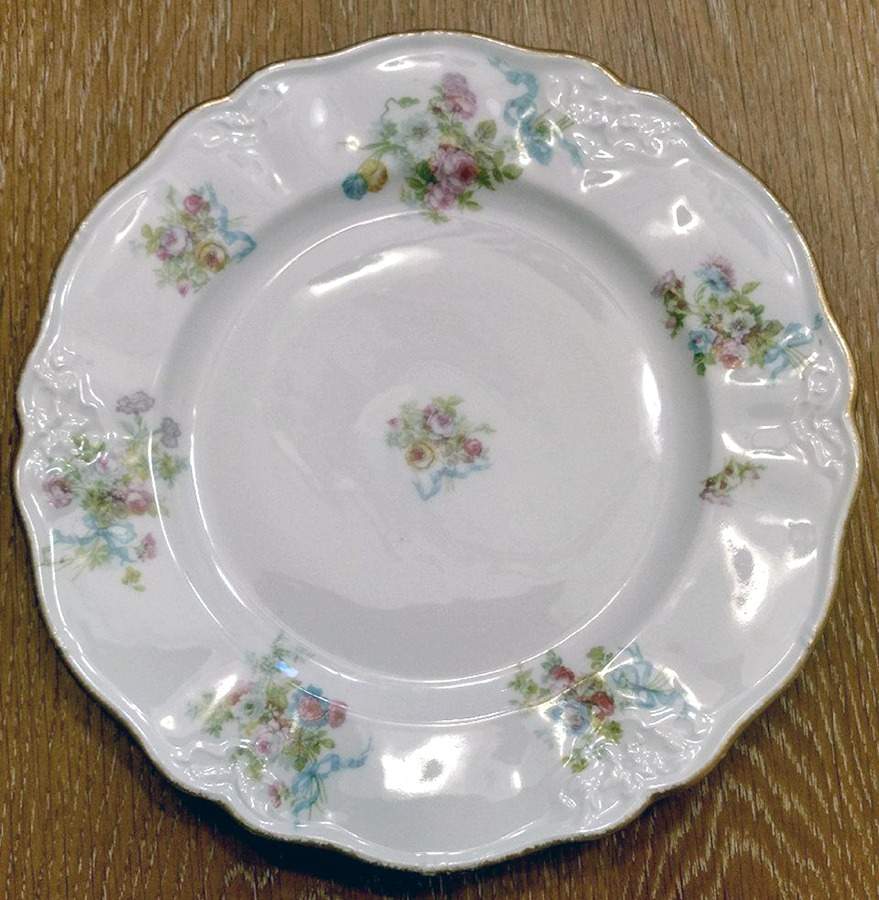 AHR1175 Dinner Plate by Charles Ahrenfeldt-1