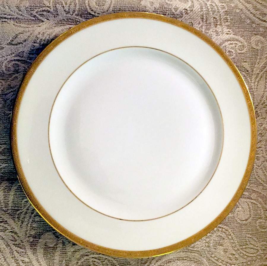 AHR1176 Dinner Plate by Charles Ahrenfeldt-1