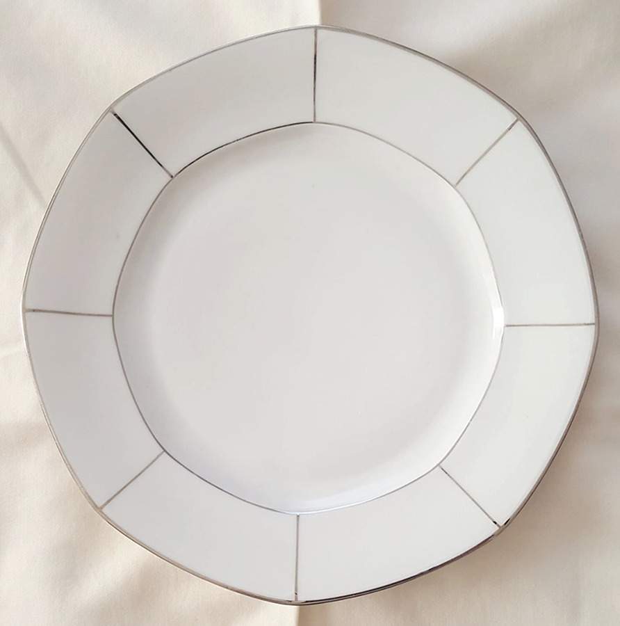 ALT905 Dinner Plate by Altrohlau-1