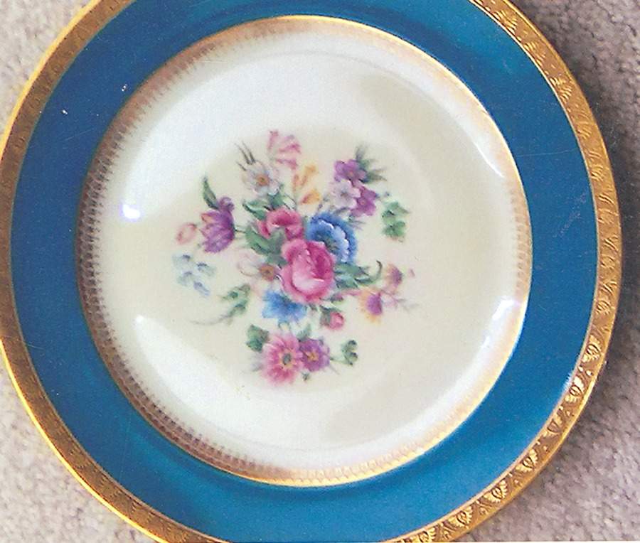 AHR1182 Dinner Plate by Charles Ahrenfeldt-1