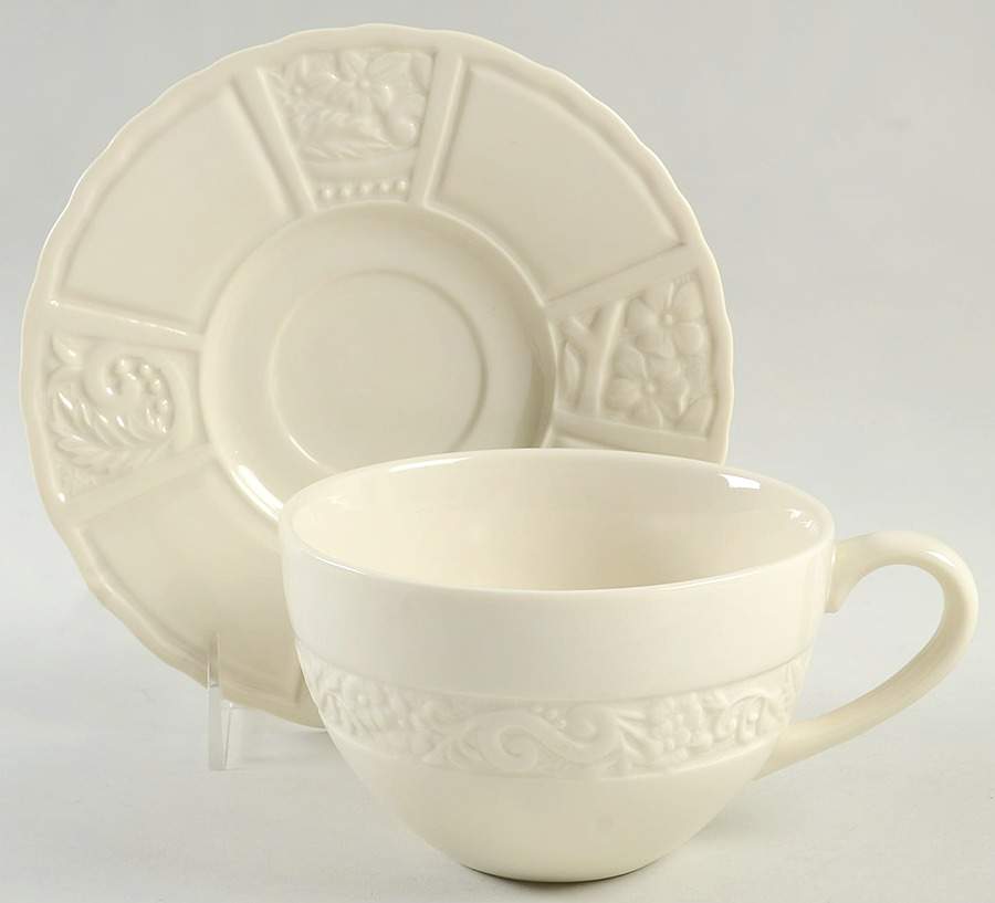 Flower Garden Cream Latte Cup & Saucer Set by Carmel Ceramica-1
