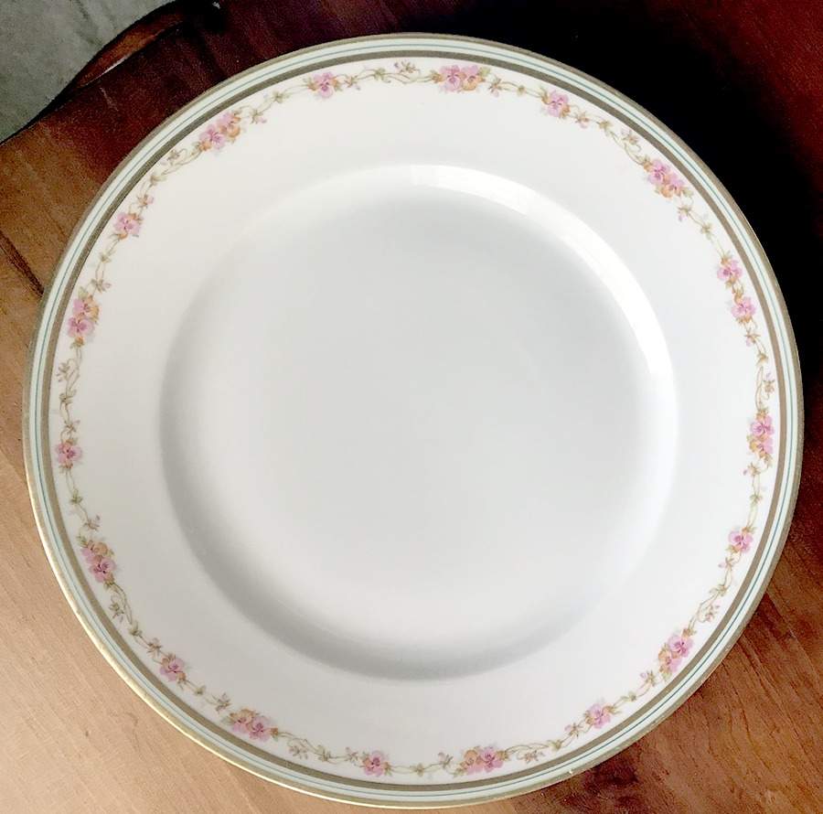 6357 Dinner Plate by Altrohlau-1