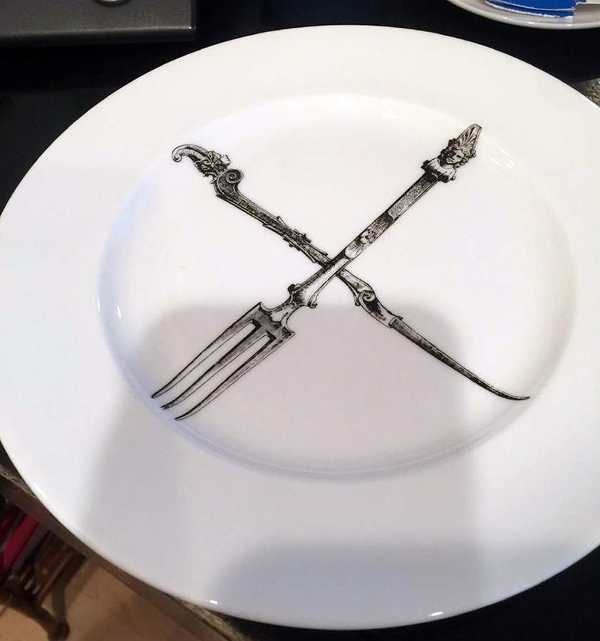 A9M1 Dinner Plate by Alison Moore Cerami-1