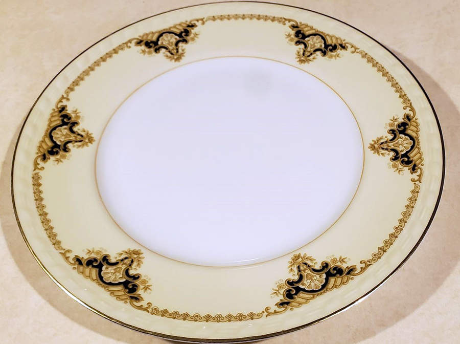 AHR1190 Dinner Plate by Charles Ahrenfeldt-1