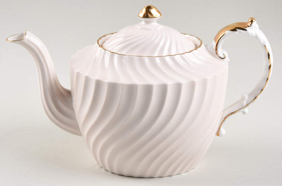 Aync602-3 Teapot & Lid by John  Aynsley & Sons-1