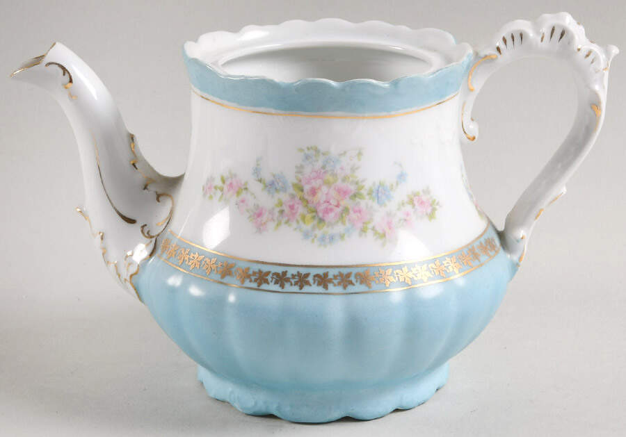 AUS560 Small Teapot No Lid by Austria-1