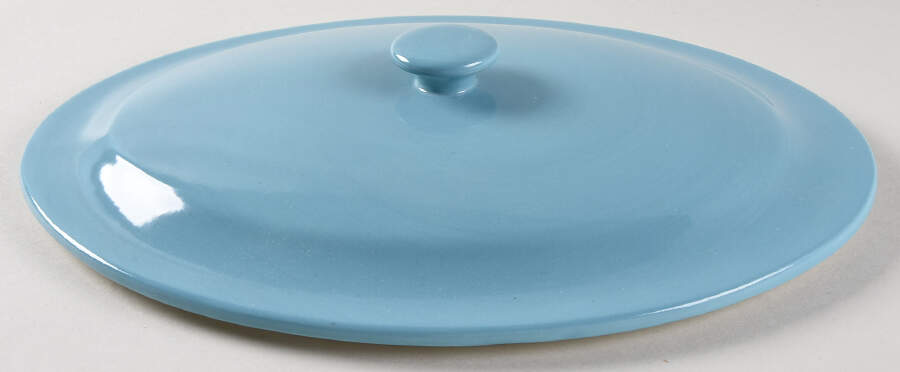 AVO7 Lid for 4 Qt Oval Casserole by Avon-1