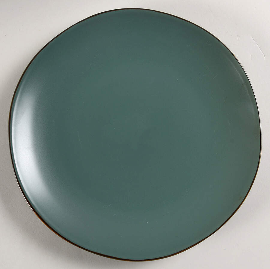 Brasa Green Dinner Plate by Stone Lain-1