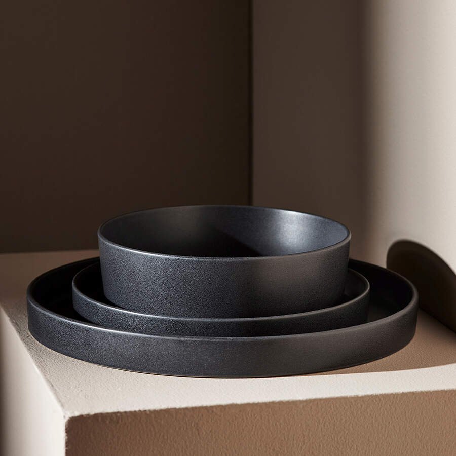 Modan Black Dinner Plate by Stone Lain-1