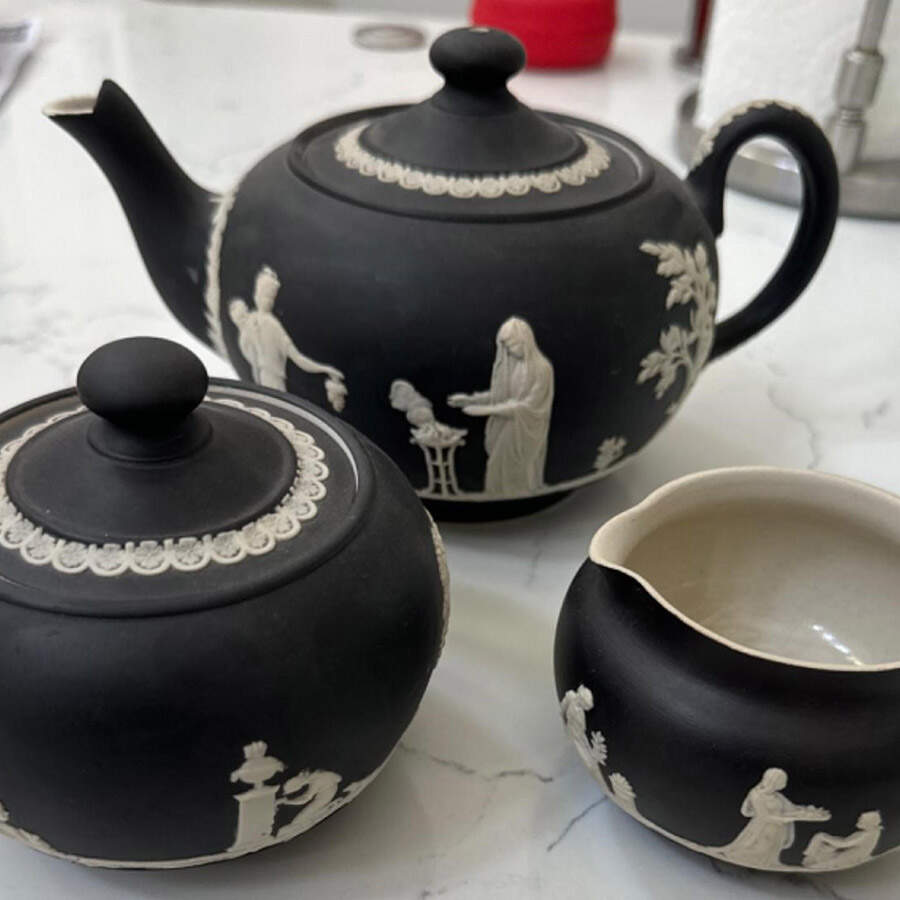Jasper-Black Teapot & Lid by Adams China-1