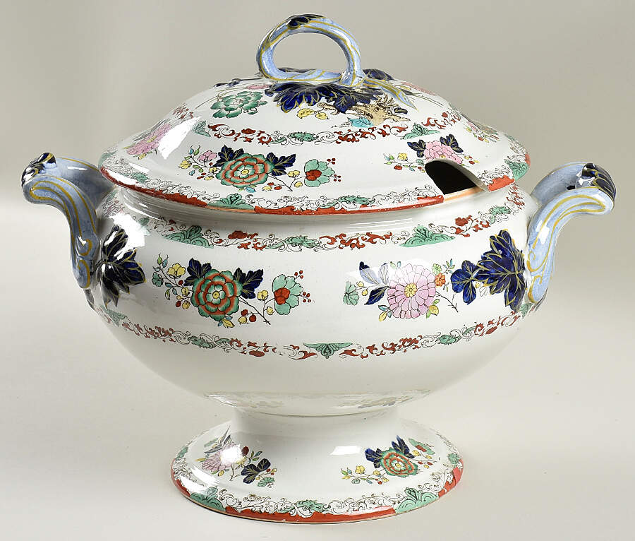 B5991 Tureen &  Lid by Ashworth Bros-1