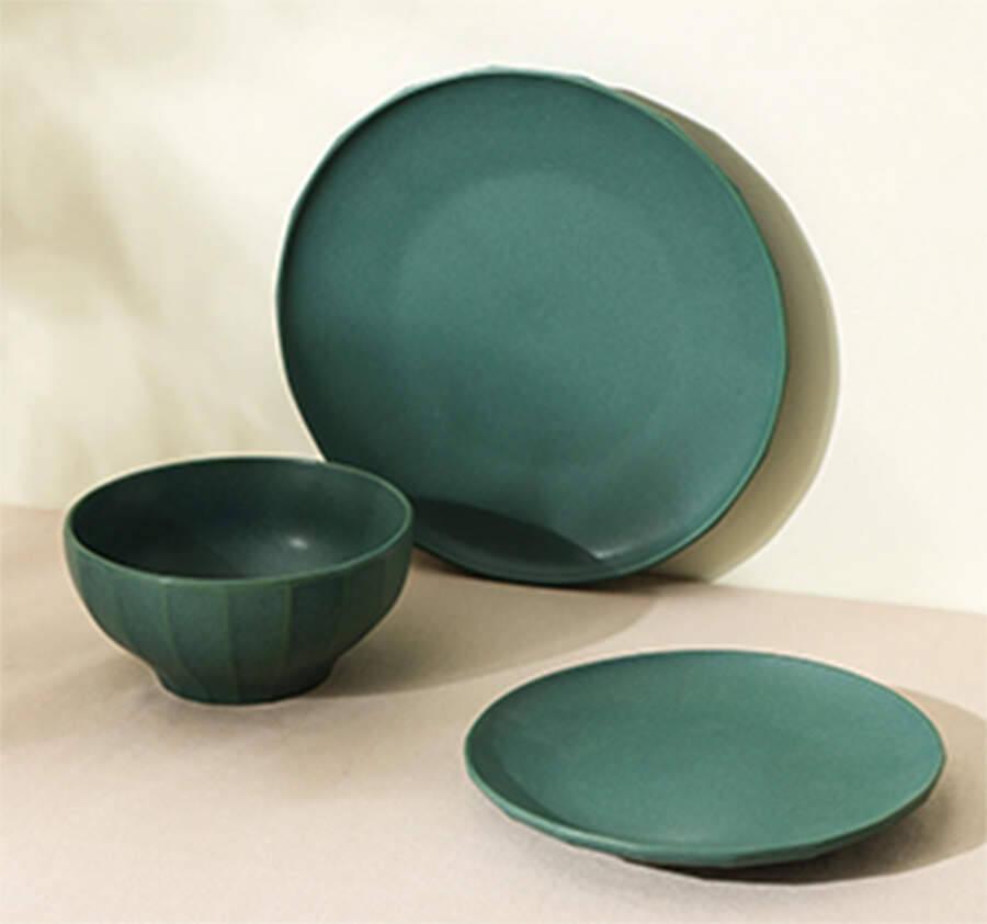 Rio Dinner Plate by Stone Lain-1