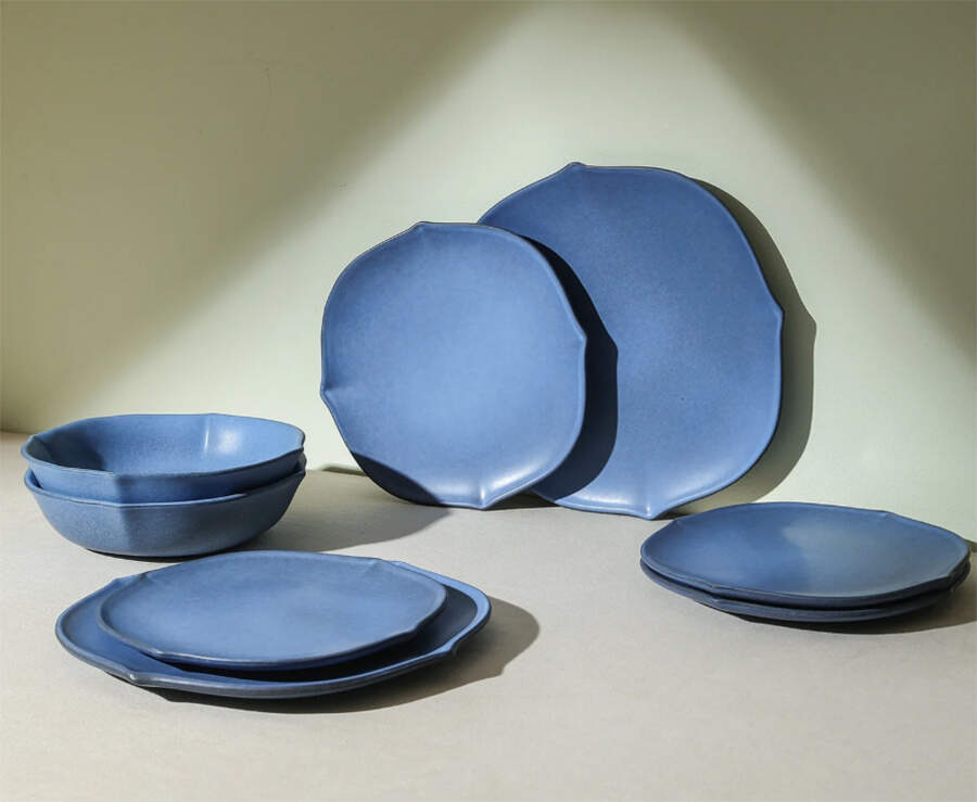 Baskerville Dinner Plate by Stone Lain-1