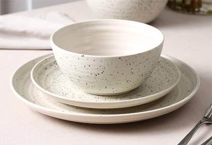 Dua Dinner Plate by Stone Lain-1