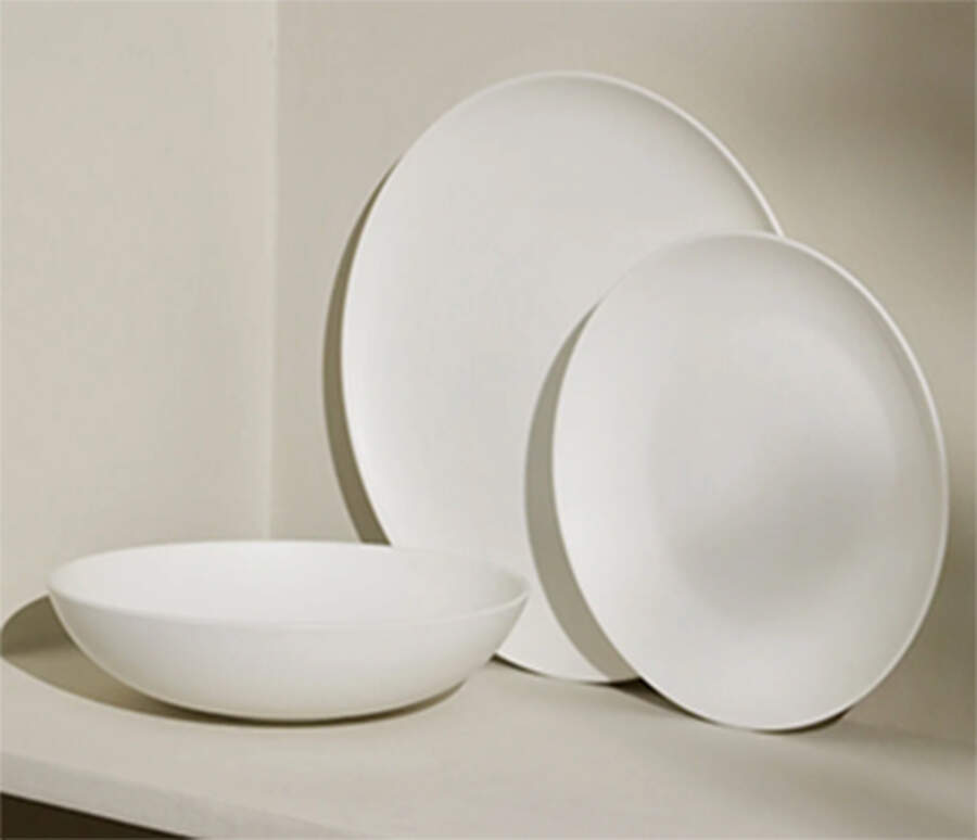 Taglio Dinner Plate by Stone Lain-1