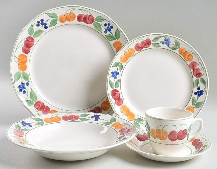 BAB5 5 Piece Place Setting by Barker Bros Ltd-1