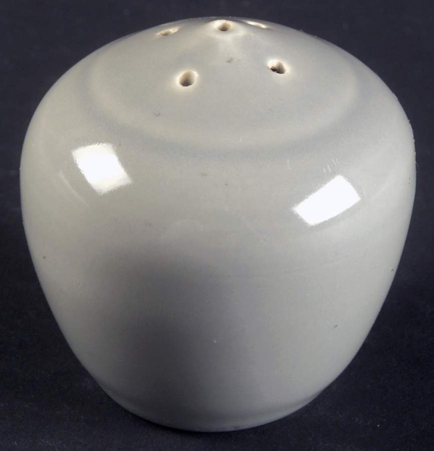La Linda Gray (Glossy) Pepper Shaker by Bauer-1