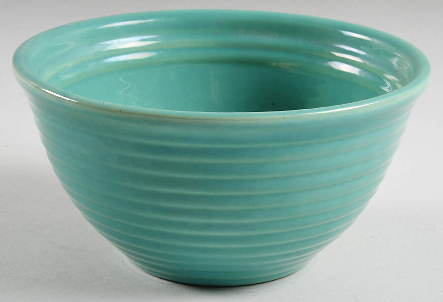 Ring Jade (Green) 7" Mixing Bowl by Bauer-1