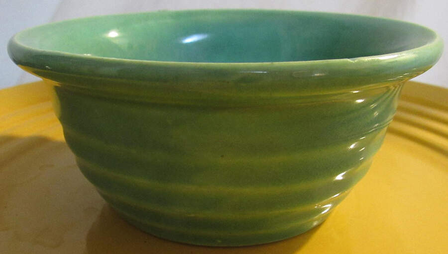 Ring Jade (Green) Nut Dish by Bauer-1