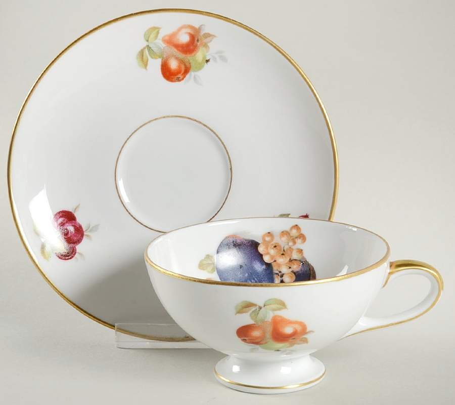 BAR1 Footed Cup & Saucer Set by Baronet-1