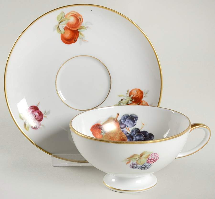 BAR1 Footed Cup & Saucer Set by Baronet-1