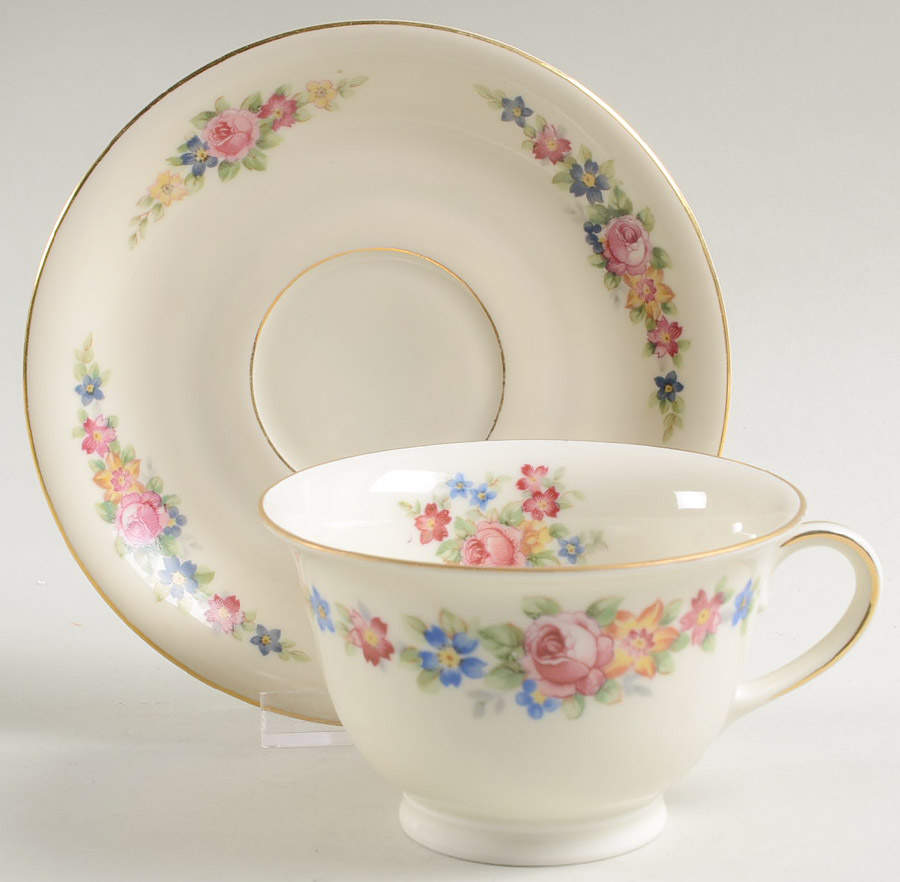 Carmen Footed Cup & Saucer Set by Baronet-1