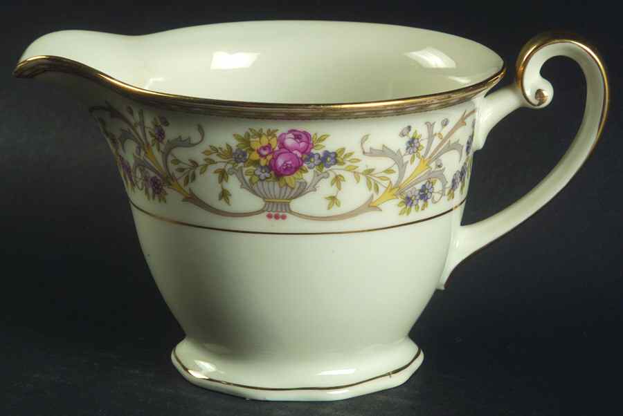 Duchess Creamer by Baronet-1