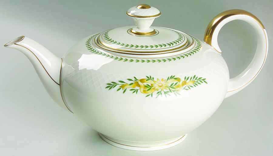 Greenbriar Teapot & Lid by Baronet-1