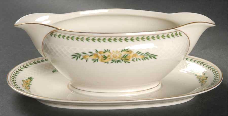 Greenbriar Gravy Boat with Attached Underplate by Baronet-1