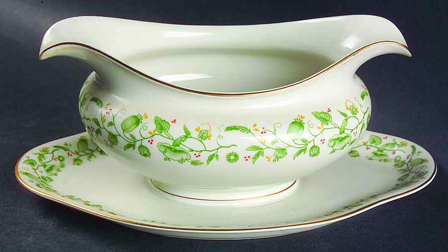 Lausanne Gravy Boat with Attached Underplate by Baronet-1