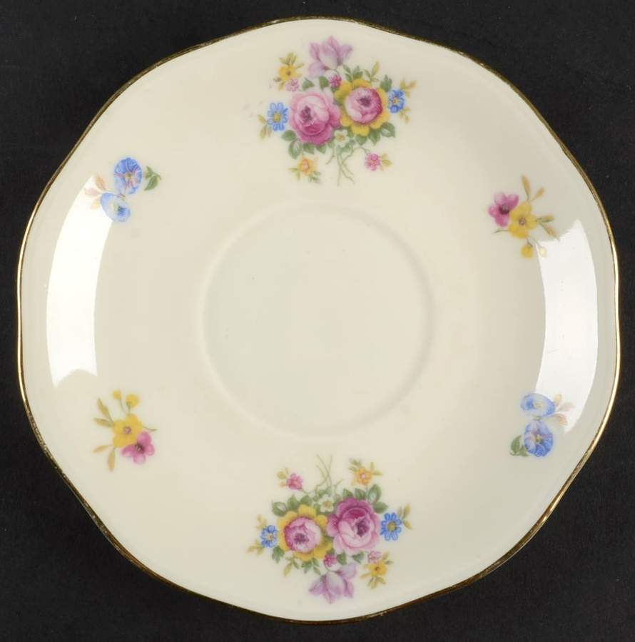 Le Bouquet Saucer by Baronet-1