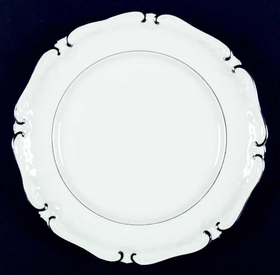 Manor Dinner Plate by Baronet-1