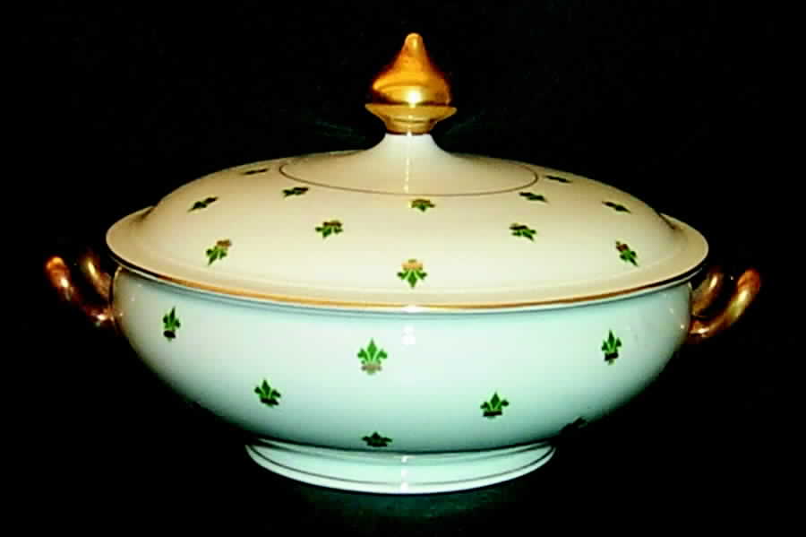 Nanette (Gold Verge) Round Covered Vegetable by Baronet-1