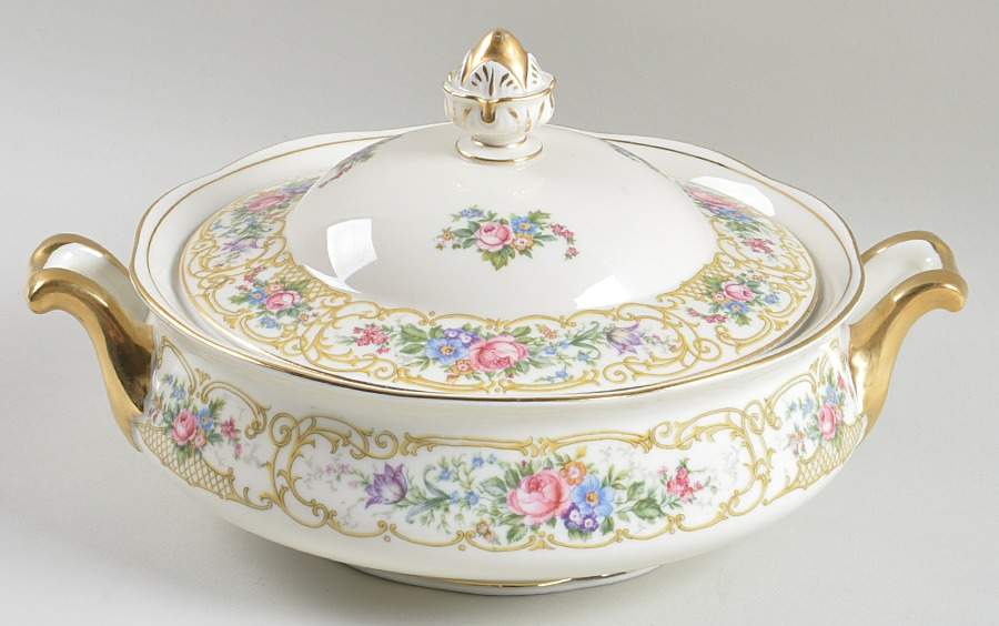 Plaza Round Covered Vegetable by Baronet-1