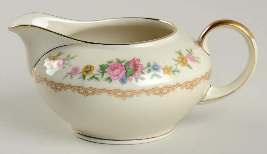 Radnor Creamer by Baronet-1