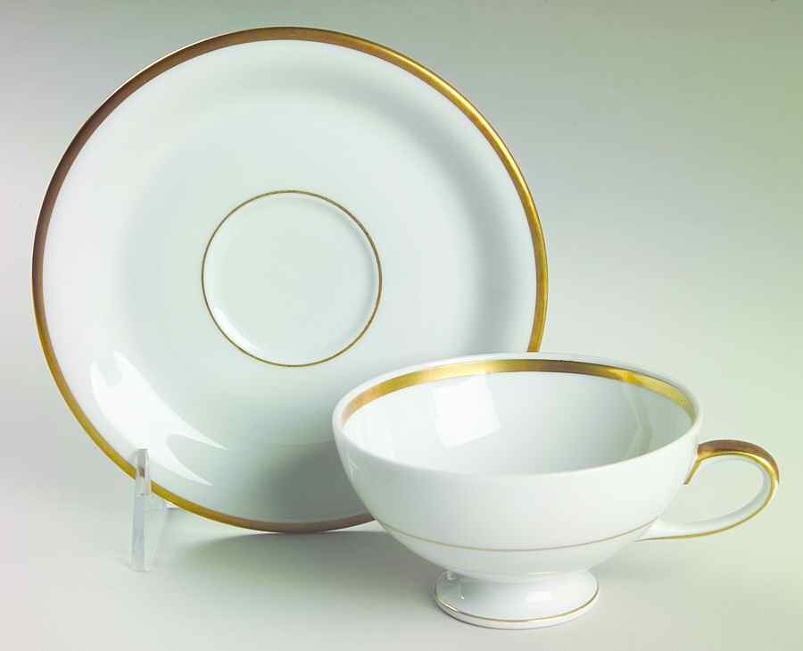 Regina Footed Cup & Saucer Set by Baronet-1