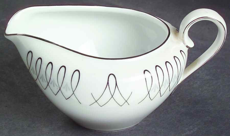 Rondo Creamer by Baronet-1