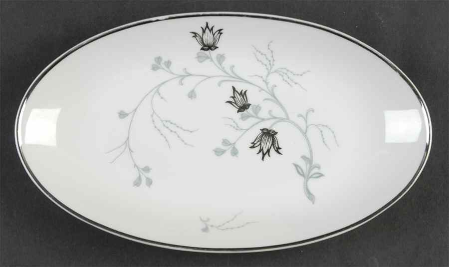Silver Arbor Underplate for Gravy Boat by Baronet-1
