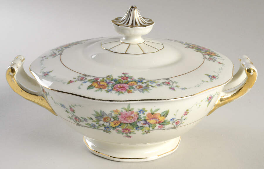 Stephanie Round Covered Vegetable by Baronet-1