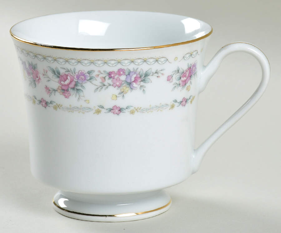 BAU3 Footed Cup by Baum Brothers-1