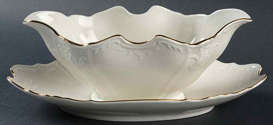 Bernadotte Ivory Gravy Boat with Attached Underplate by Baum Brothers-1