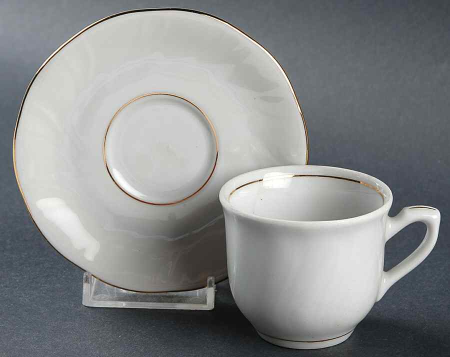 Blanco Flat Demitasse Cup & Saucer Set by Baum Brothers-1
