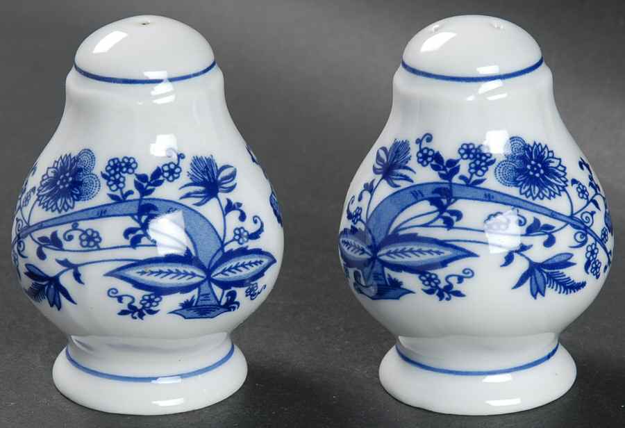 Blue Onion Salt & Pepper Set by Baum Brothers-1