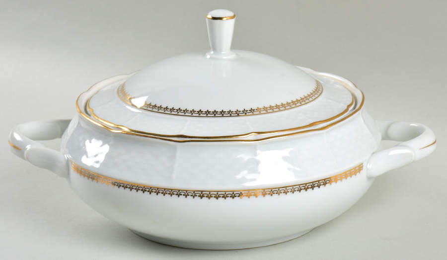 Eternity Round Covered Vegetable by Baum Brothers-1