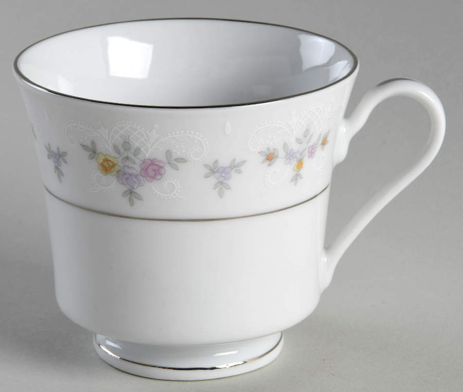 Fairview Footed Cup by Baum Brothers-1