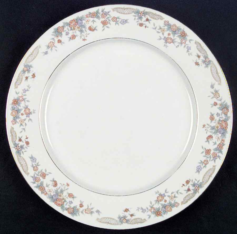 Guilford Dinner Plate by Baum Brothers-1