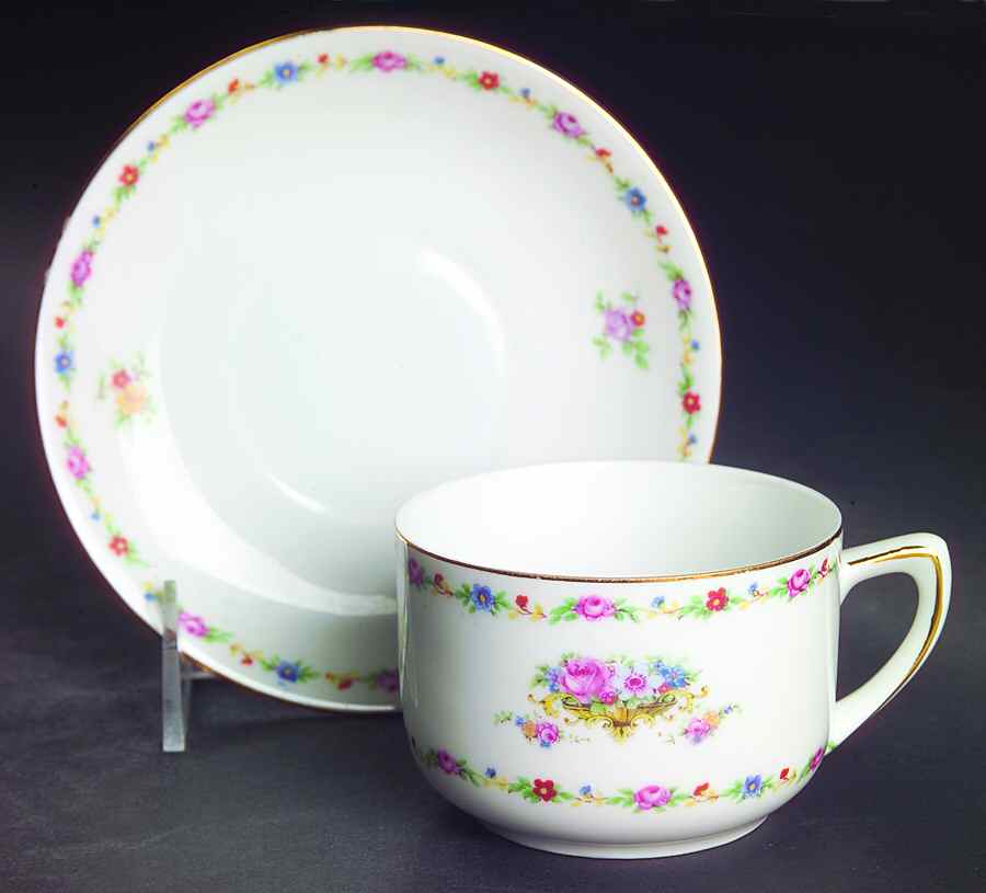 MOS59 Flat Cup & Saucer Set by Moschendorf-1
